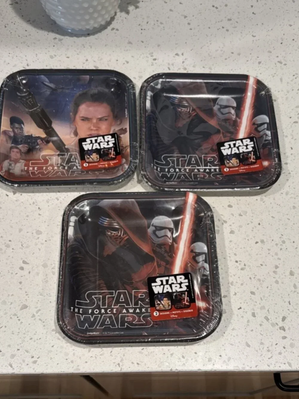 3 PACKS STAR WARS VII FORCE AWAKENS Party/Dessert Plates KYLO REN/STORMTROOPERS